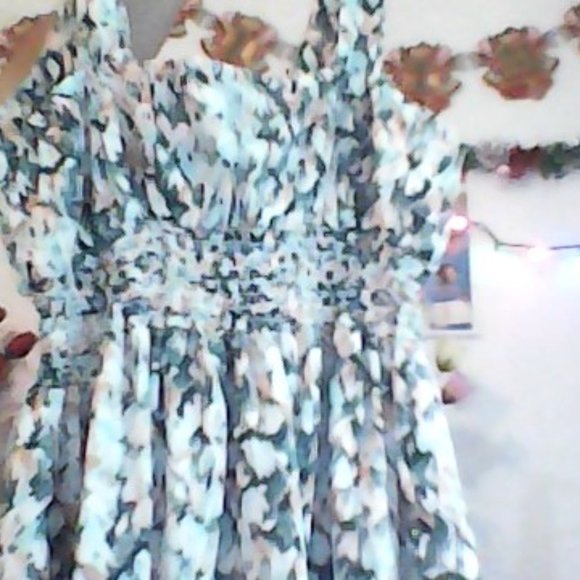 women dress - Picture 4 of 5